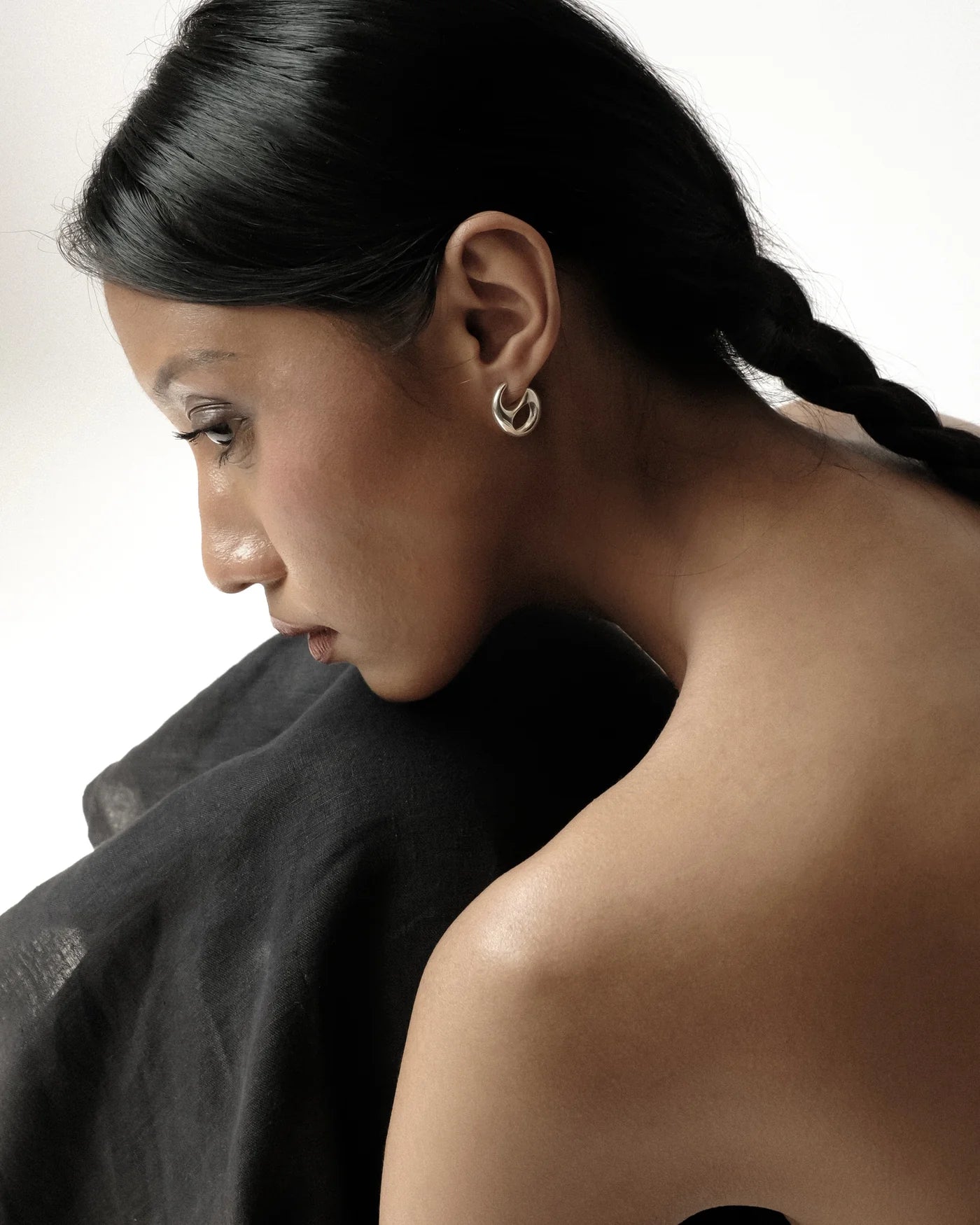 NOEMI銀色C型耳環