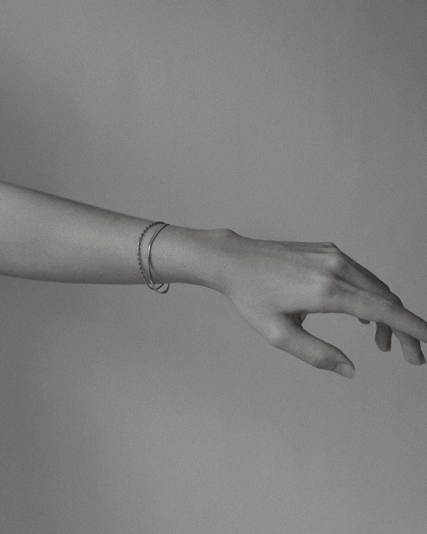 HAILEY金色多層蛇形串珠手鍊