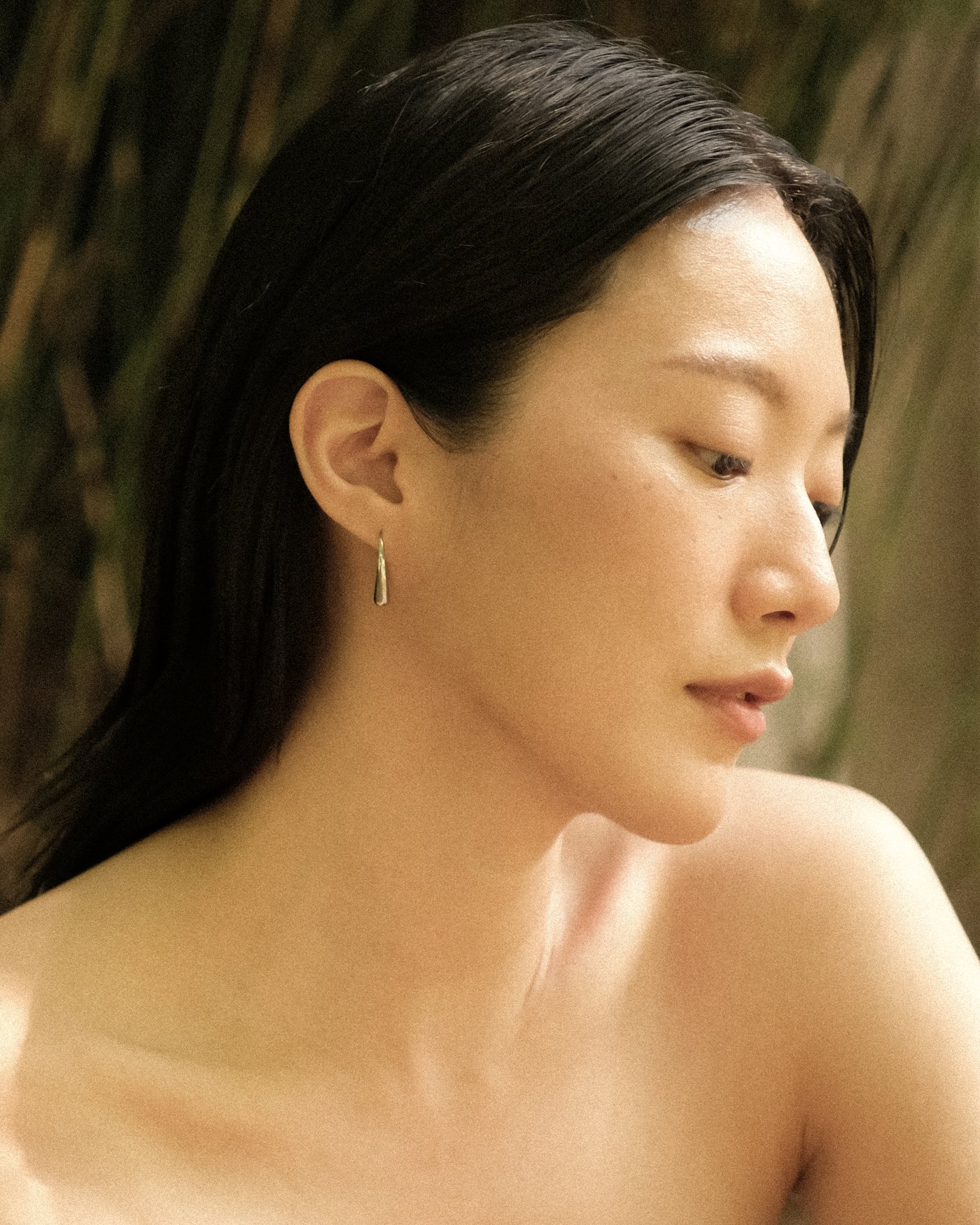 CORAIA銀色迷你垂墜耳環