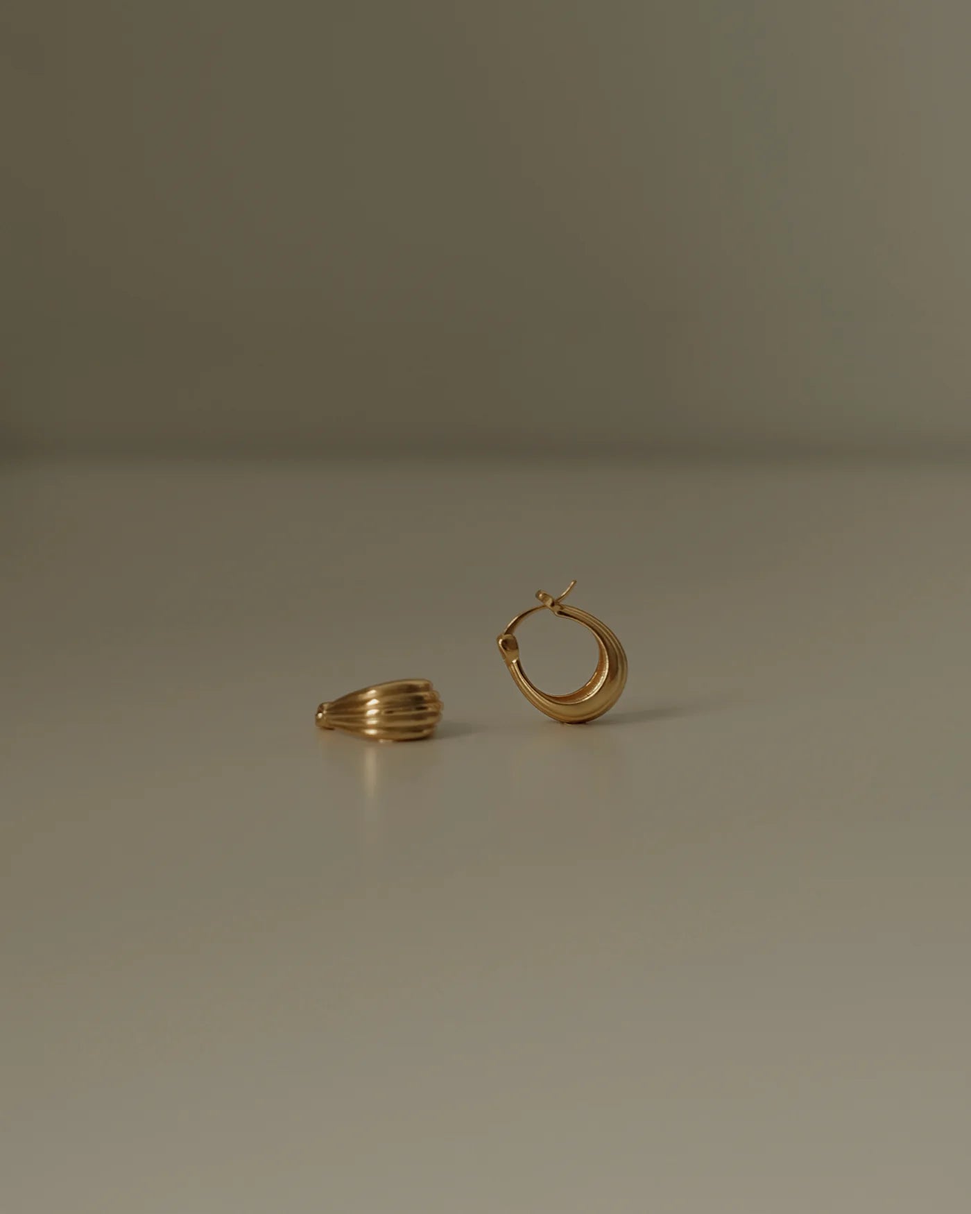 SASHA金色羅紋耳環