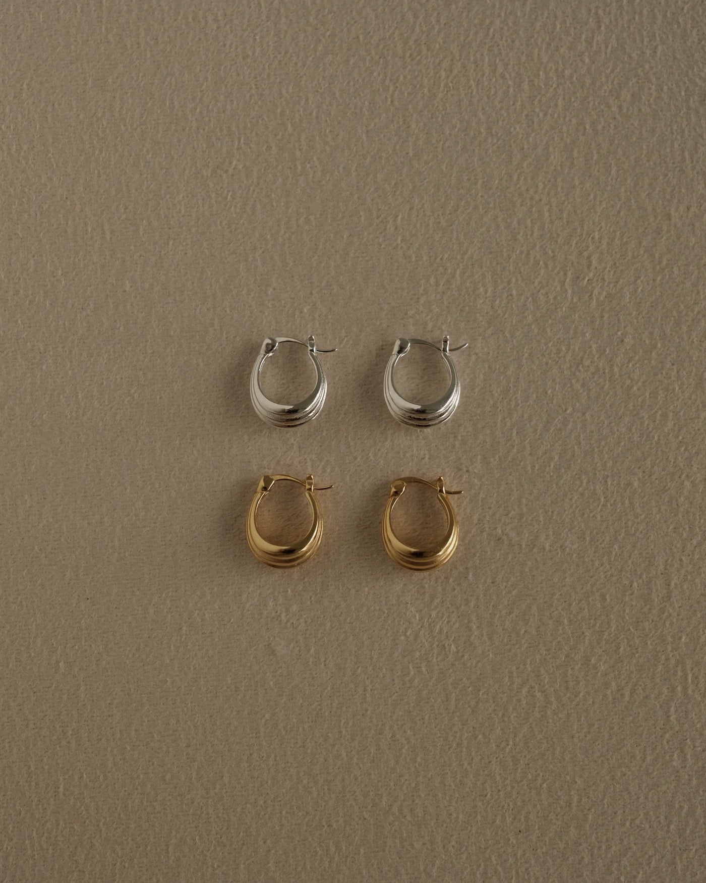 SASHA銀色羅紋耳環