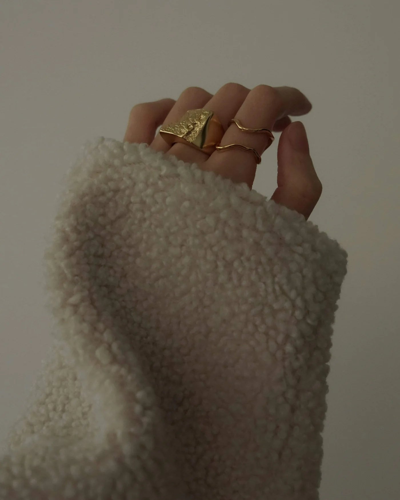 LIARIA金色雙層開口波浪戒指