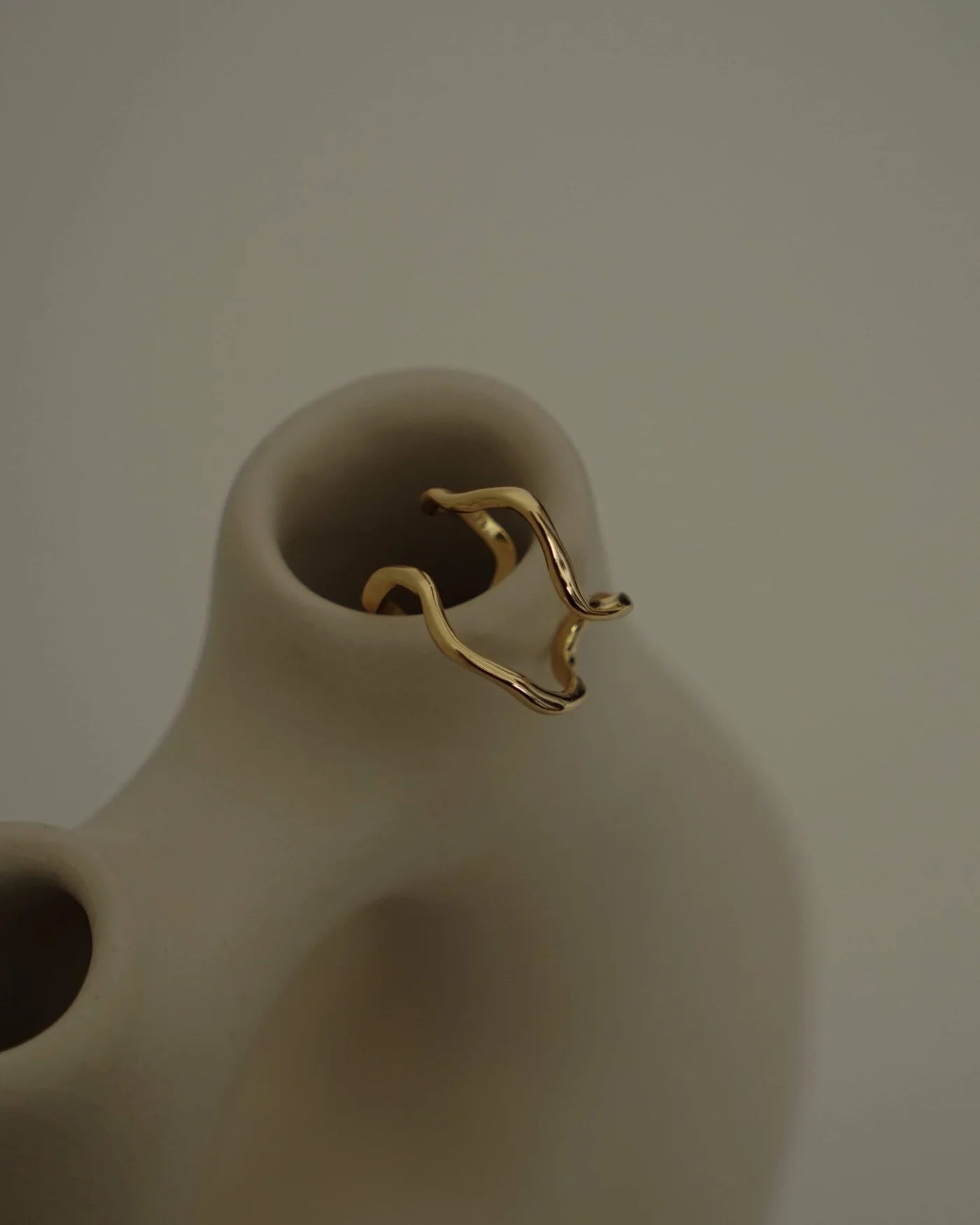 LIARIA金色雙層開口波浪戒指