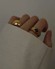 NADJA金色黑鑽圓頂戒指